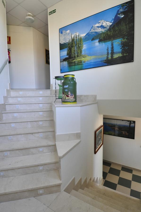 Hotel Apartamentos Aralso Sotillo La Lastrilla Kültér fotó